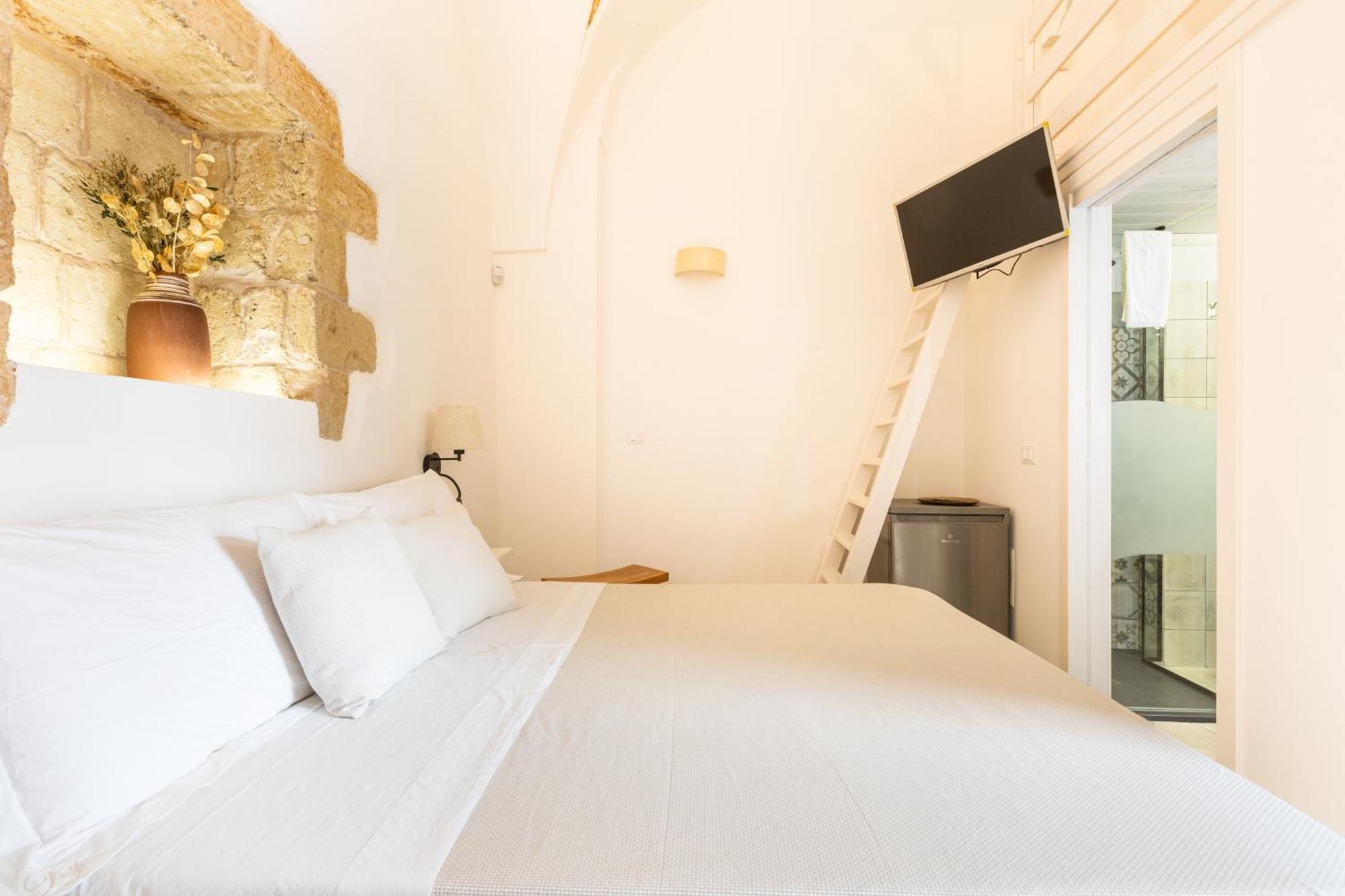 Dimora Ferente Hotel Salve Buitenkant foto